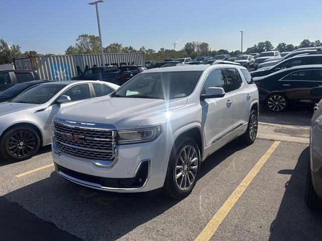 Photo of 2023 White Frost Tricoat GMC Acadia