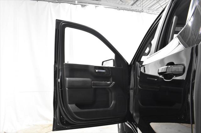 Photo of 2021 Black Chevrolet Silverado 1500