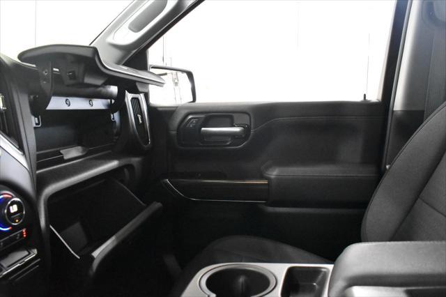Photo of 2021 Black Chevrolet Silverado 1500