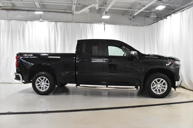 Photo of 2021 Black Chevrolet Silverado 1500