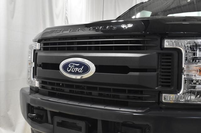Photo of 2019 Agate Black Metallic Ford F-250