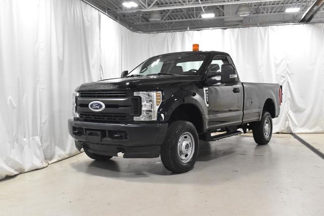 Photo of 2019 Agate Black Metallic Ford F-250