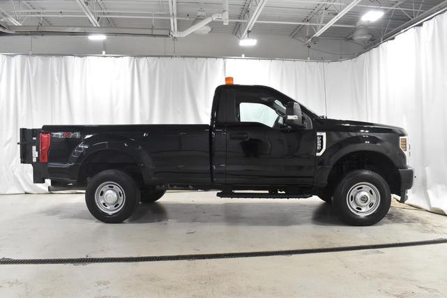 Photo of 2019 Agate Black Metallic Ford F-250
