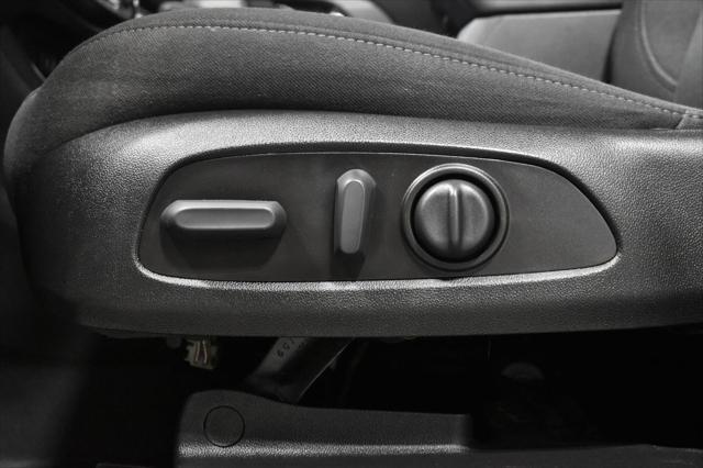 Photo of 2023 Mosaic Black Metallic Chevrolet Traverse