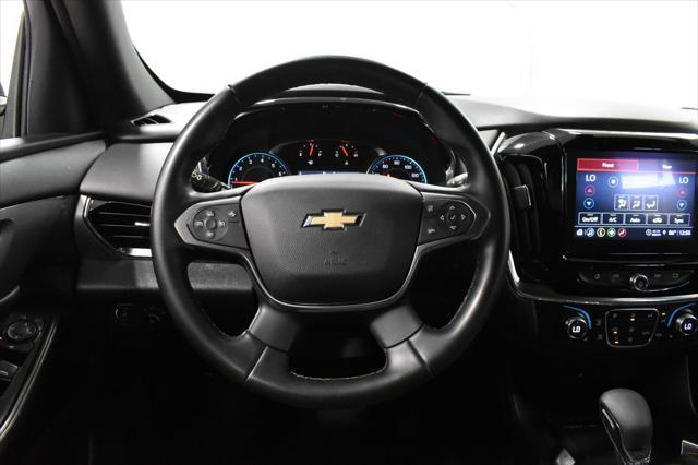 Photo of 2023 Mosaic Black Metallic Chevrolet Traverse