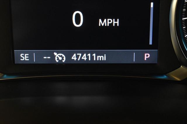 Photo of 2023 Mosaic Black Metallic Chevrolet Traverse