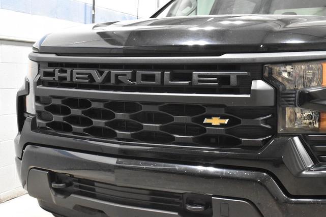 Photo of 2023 Black Chevrolet Silverado 1500
