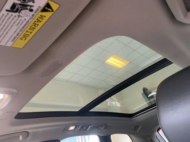 Photo of 2024 Onyx Black Metallic Volvo XC60