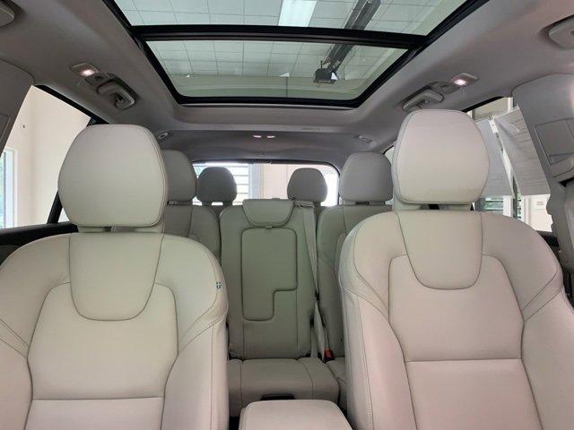 Photo of 2024 Bright Volvo XC90