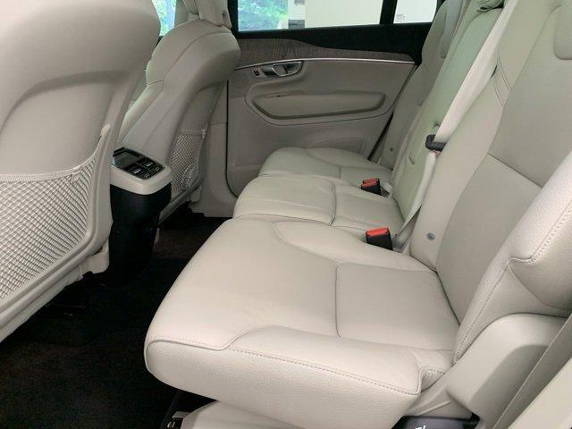 Photo of 2024 Bright Volvo XC90