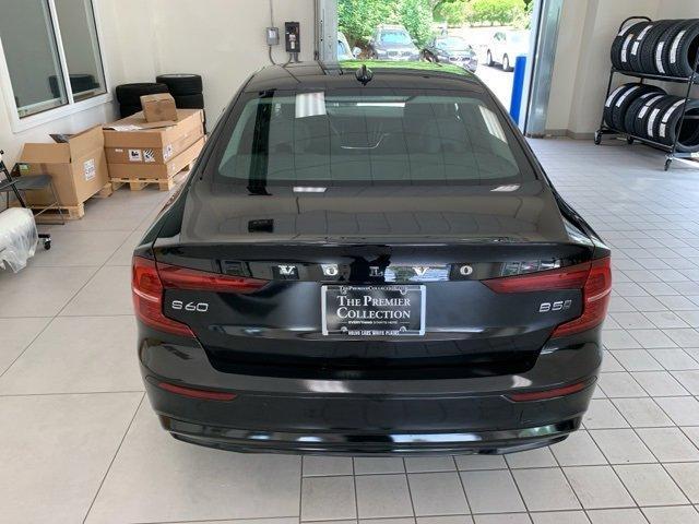 Photo of 2025 Onyx Black Metallic Volvo S60