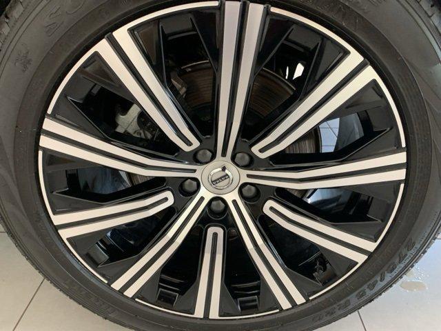Photo of 2024 Bright Volvo XC90