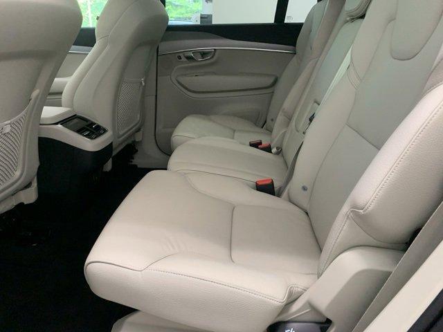Photo of 2024 Bright Volvo XC90