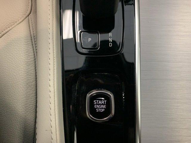 Photo of 2024 Bright Volvo XC90