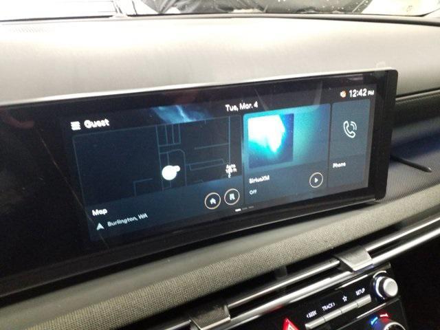 Photo of 2025 Phantom Black Hyundai SANTA CRUZ