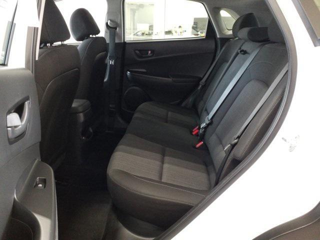 Photo of 2023 Lunar White Hyundai KONA