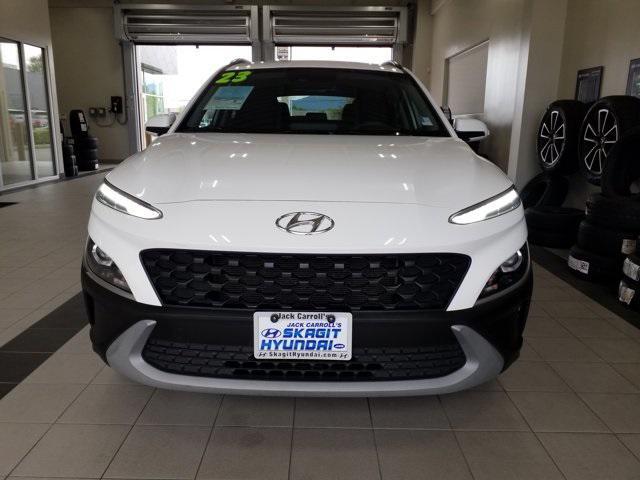 Photo of 2023 Lunar White Hyundai KONA