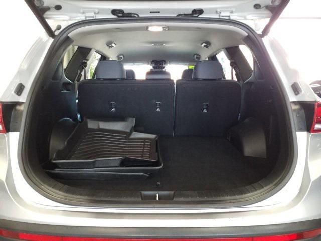 Photo of 2023 Shimmering Silver Pearl Hyundai SANTA FE
