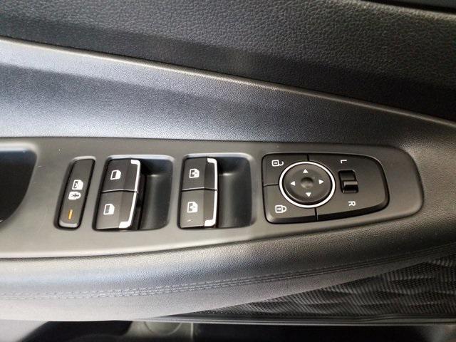 Photo of 2023 Shimmering Silver Pearl Hyundai SANTA FE