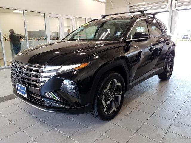 Photo of 2024 Black Pearl Hyundai TUCSON Hybrid