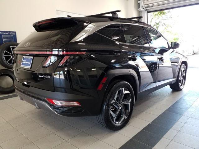 Photo of 2024 Black Pearl Hyundai TUCSON Hybrid