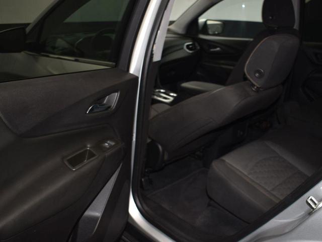 Photo of 2020 Silver Ice Metallic Chevrolet Equinox