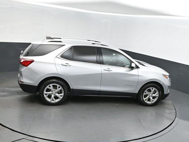 Photo of 2020 Silver Ice Metallic Chevrolet Equinox