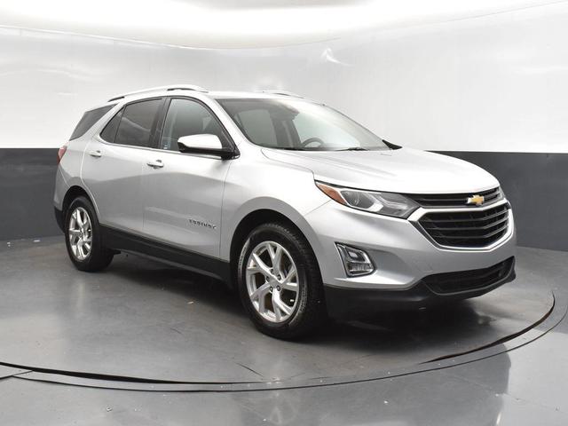 Photo of 2020 Silver Ice Metallic Chevrolet Equinox