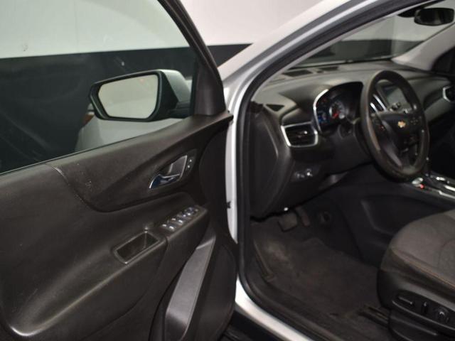 Photo of 2020 Silver Ice Metallic Chevrolet Equinox