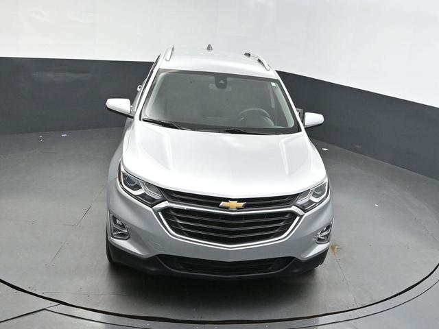 Photo of 2020 Silver Ice Metallic Chevrolet Equinox