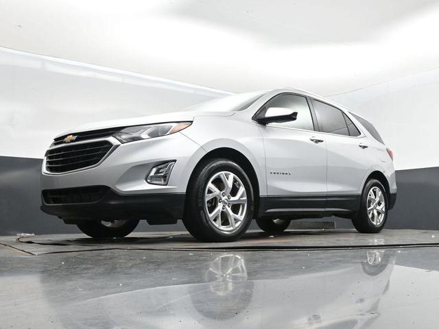 Photo of 2020 Silver Ice Metallic Chevrolet Equinox