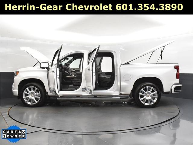Photo of 2024 Iridescent Pearl Tricoat Chevrolet Silverado 1500