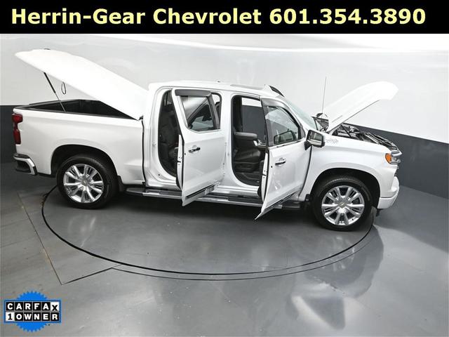 Photo of 2024 Iridescent Pearl Tricoat Chevrolet Silverado 1500