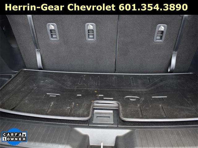 Photo of 2025 Crystal Black Pearl Honda Pilot