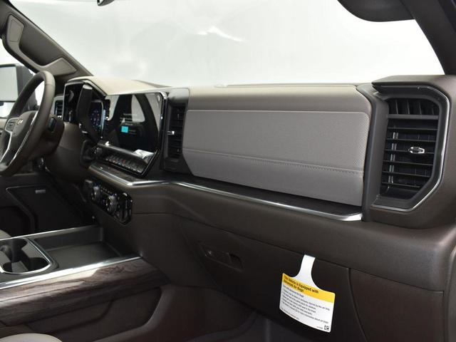 Photo of 2025 Summit White Chevrolet Silverado 2500