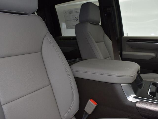 Photo of 2025 Summit White Chevrolet Silverado 2500