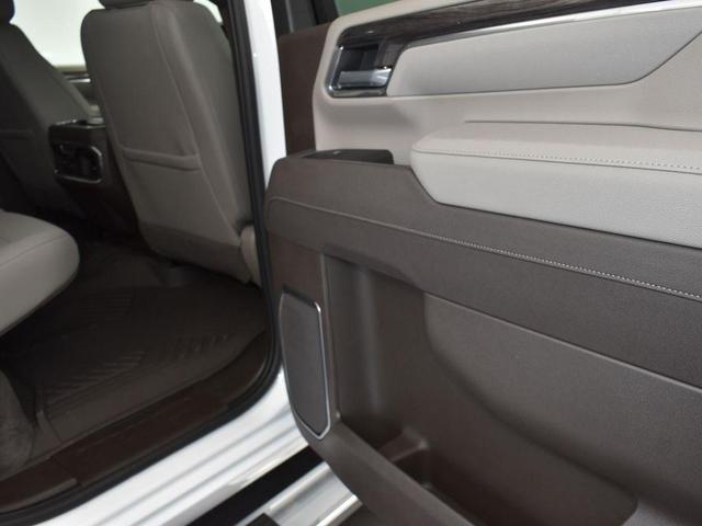 Photo of 2025 Summit White Chevrolet Silverado 2500