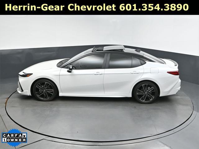 Photo of 2025 Pearl Toyota Camry