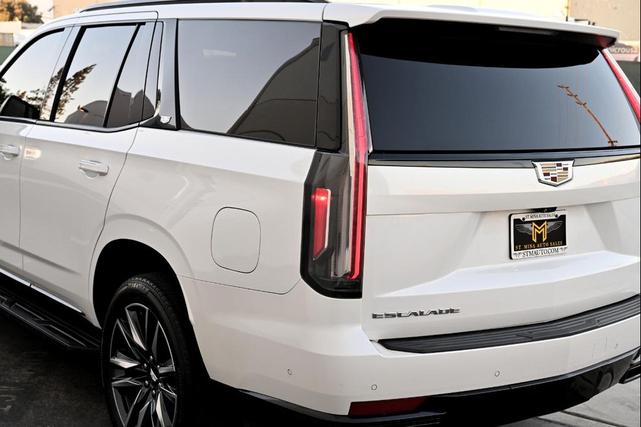 Photo of 2021 Crystal White Pearl Cadillac Escalade