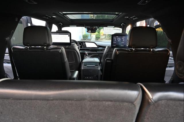 Photo of 2021 Crystal White Pearl Cadillac Escalade