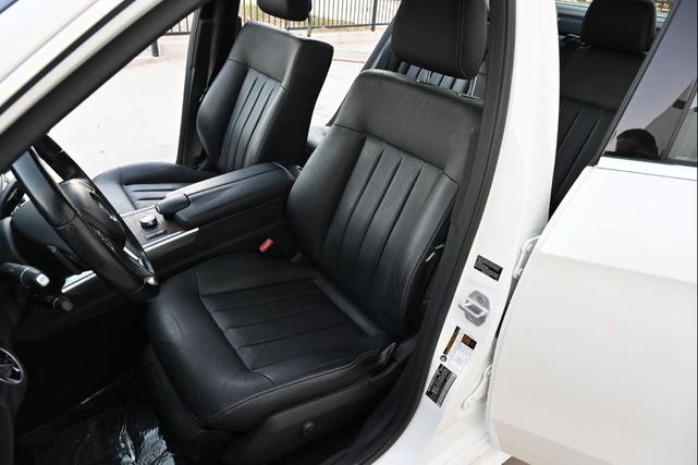 Photo of 2014 Diamond White Pearl Mercedes-Benz E-Class