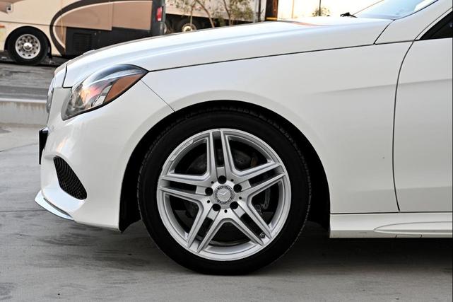 Photo of 2014 Diamond White Pearl Mercedes-Benz E-Class