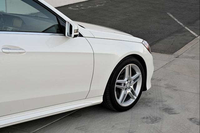 Photo of 2014 Diamond White Pearl Mercedes-Benz E-Class