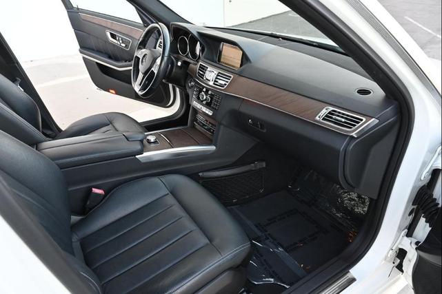 Photo of 2014 Diamond White Pearl Mercedes-Benz E-Class