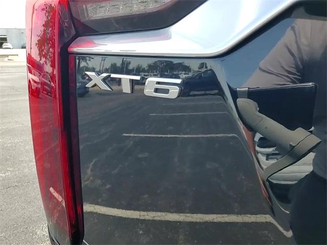 Photo of 2022 Dark Moon Blue Metallic Cadillac XT6