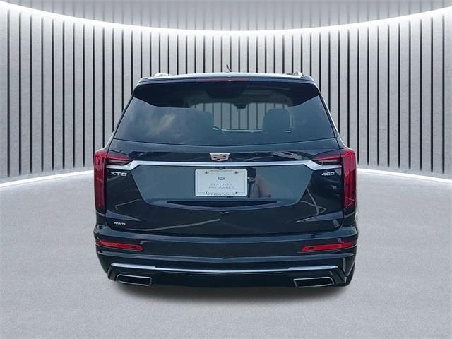 Photo of 2022 Dark Moon Blue Metallic Cadillac XT6