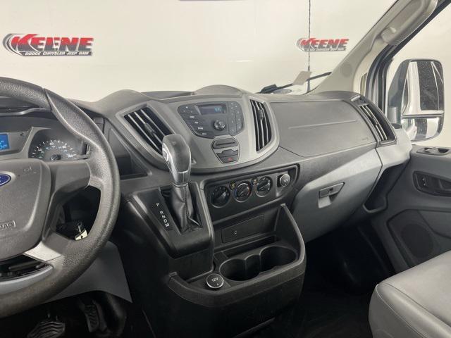 Photo of 2018 Oxford White Ford Transit-350