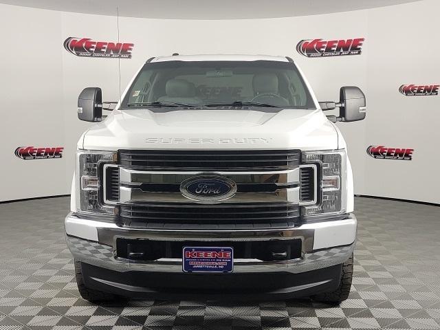 Photo of 2019 Oxford White Ford F-250