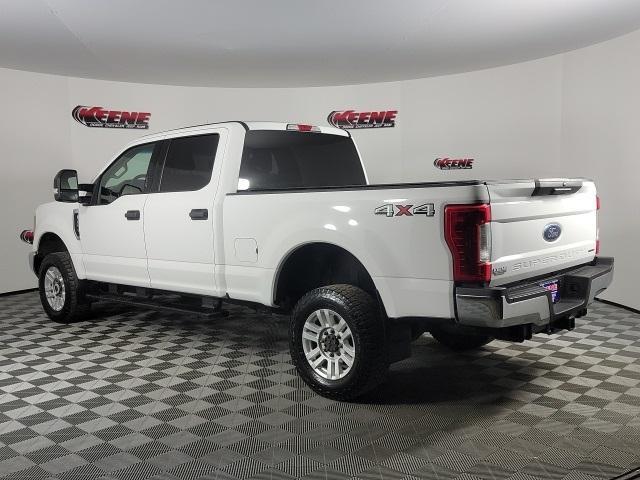 Photo of 2019 Oxford White Ford F-250