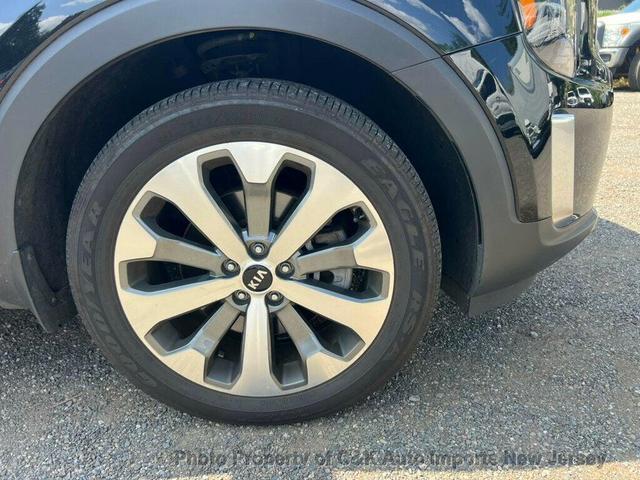 Photo of 2020 Ebony Black Kia Telluride